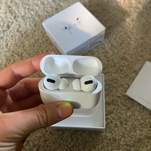 airpods pro